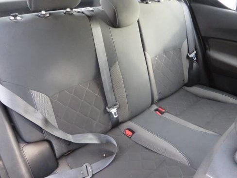 Used 2019 Nissan Kicks S image 35