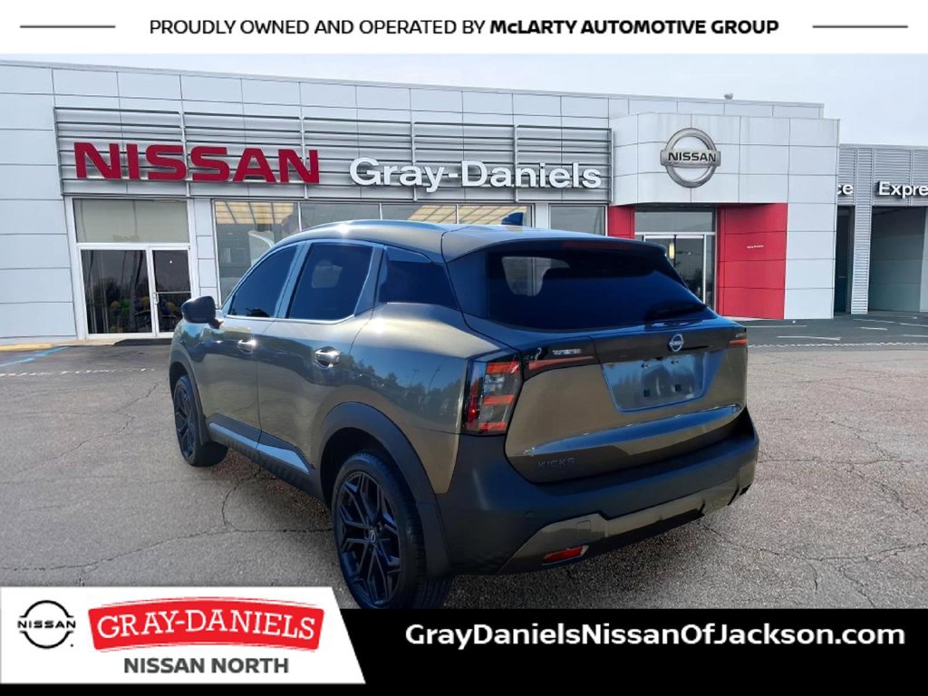Certified 2027 Nissan Kicks SR FWD image 6