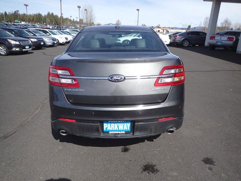 Used 2016 Ford Taurus Limited FWD image 4