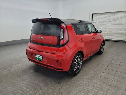 Used 2019 Kia Soul + image 9