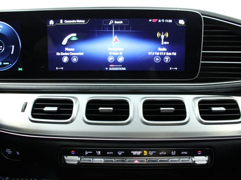 Used 2022 Mercedes-Benz GLS 450 4MATIC image 23