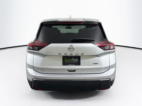 Used 2025 Nissan Rogue SV AWD/4WD image 7