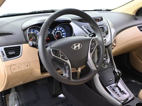 Used 2013 Hyundai Elantra Limited image 12