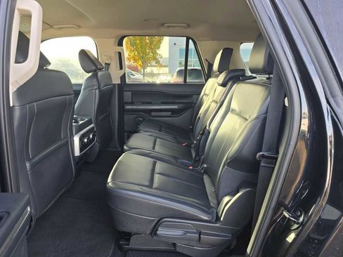 Used 2024 Ford Expedition Max XLT image 16