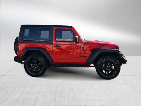 Used 2022 Jeep Wrangler Willys image 9