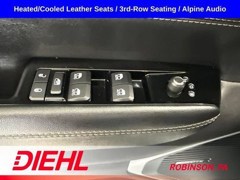 Used 2024 Jeep Wagoneer Series III AWD/4WD image 27
