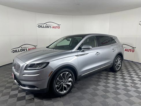 Used 2022 Lincoln Nautilus Reserve AWD/4WD image 2