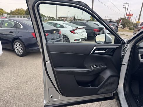 Used 2022 Mitsubishi Outlander SE image 24