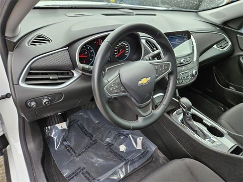 Used 2023 Chevrolet Malibu LT image 13