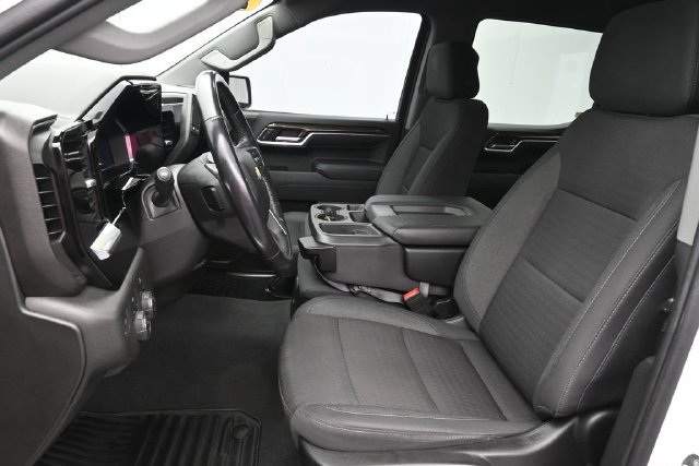 Used 2022 Chevrolet Silverado 1500 LT AWD/4WD image 23