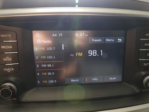 Used 2019 Kia Sorento FWD V6 image 36
