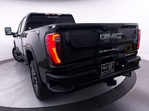 Used 2024 GMC Sierra 3500 Denali Ultimate image 21