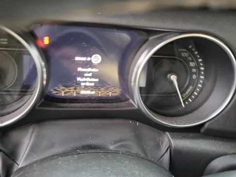 Used 2023 Jeep Wrangler Unlimited Sahara w/ Cold Weather Group AWD/4WD image 10