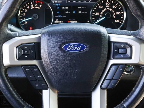 Used 2020 Ford F150 Lariat w/ Max Trailer Tow Package AWD/4WD image 10