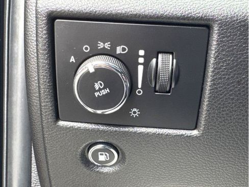 Used 2019 Jeep Grand Cherokee Limited X RWD image 43