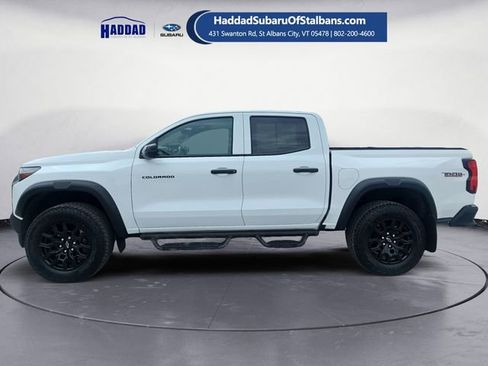 Used 2025 Chevrolet Colorado Trail Boss image 2