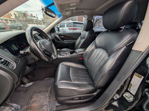 Used 2017 INFINITI QX50 2WD w/ Premium Plus Package image 15