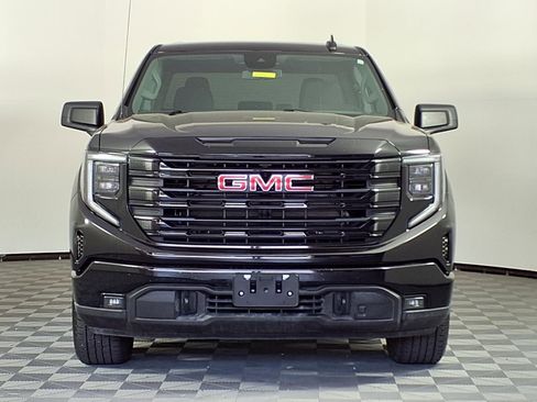 Used 2023 GMC Sierra 1500 Elevation AWD/4WD image 2