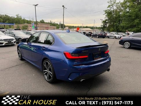 Used 2019 BMW 330i xDrive Sedan w/ M Sport Package AWD/4WD image 4
