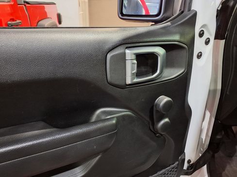 Used 2023 Jeep Wrangler Sport image 16