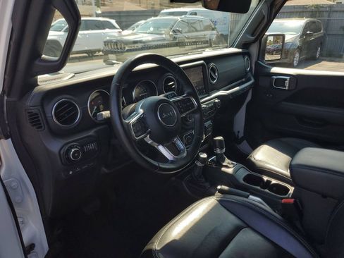 Used 2021 Jeep Wrangler Unlimited Rubicon 4xe w/ Cold Weather Group AWD/4WD image 20