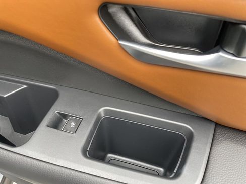 Used 2025 Nissan Pathfinder Platinum w/ Cargo Package image 44