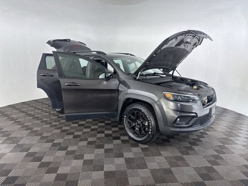 Used 2022 Jeep Cherokee Latitude image 12