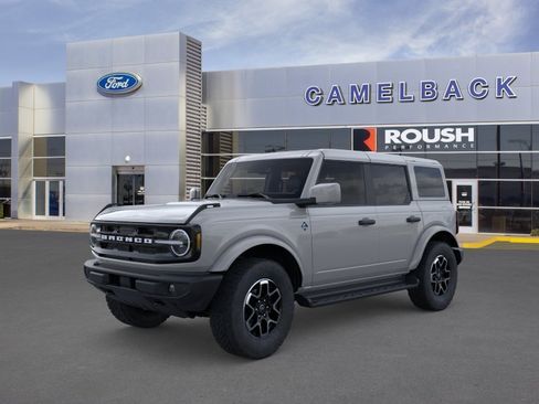 New 2026 Ford Bronco Outer Banks AWD/4WD image 1