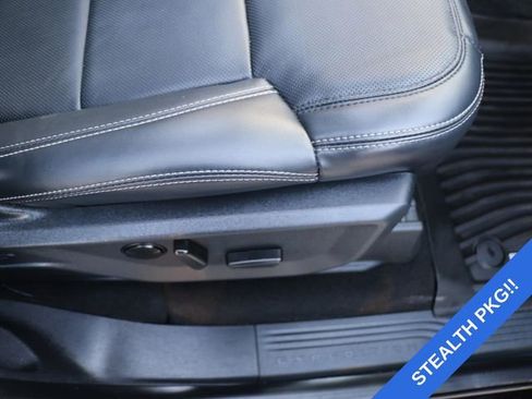 Used 2025 Ford Expedition Platinum w/ Stealth Appearance Package image 10