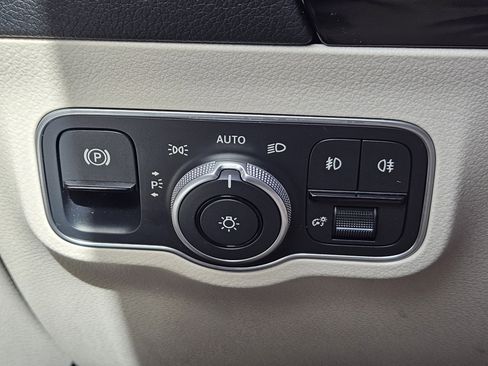 Certified 2026 Mercedes-Benz GLA 250 image 21