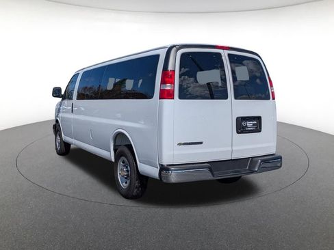 Used 2025 Chevrolet Express 3500 LT w/ LT Preferred Equipment Group RWD image 7