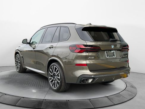 New 2026 BMW X5 xDrive40i w/ M Sport Package image 5