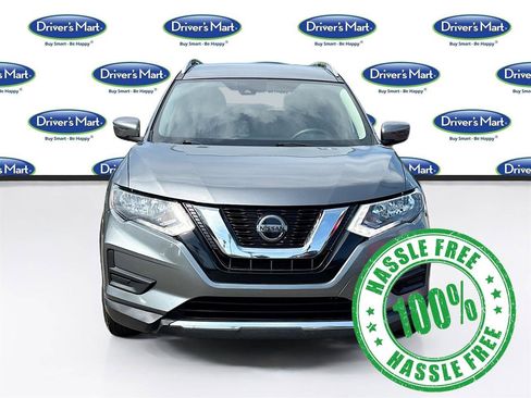 Used 2020 Nissan Rogue SV FWD image 2