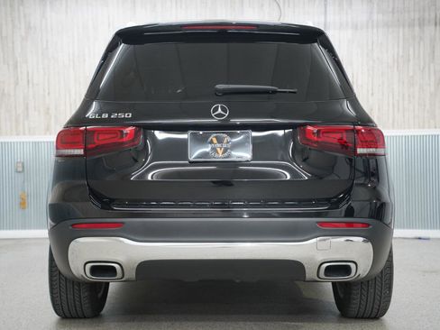 Used 2020 Mercedes-Benz GLB 250 image 9