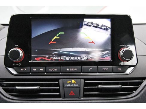 Used 2024 Nissan Altima 2.5 S image 21