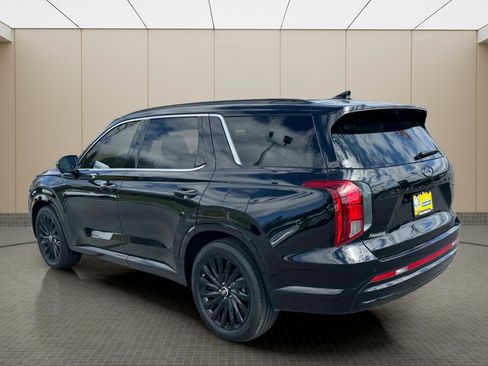 Used 2025 Hyundai Palisade Calligraphy image 4
