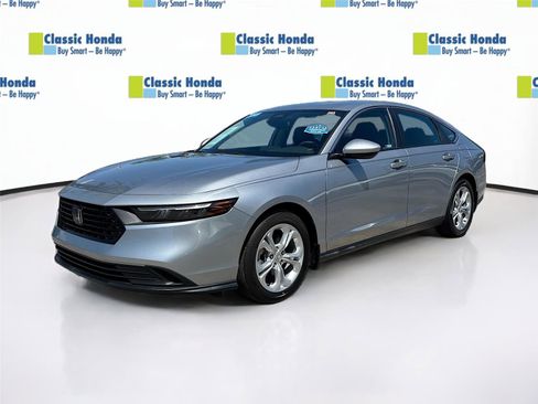 Certified 2023 Honda Accord LX image 3