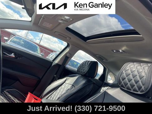 Used 2019 Kia Forte S w/ S Premium Package image 11