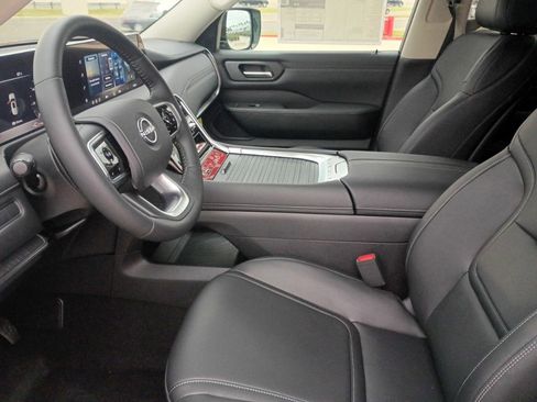 New 2026 Nissan Armada SV image 18