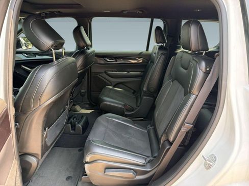 Certified 2023 Jeep Grand Cherokee L Laredo RWD image 20