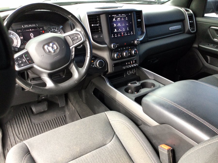 Used 2020 RAM 1500 4x4 Crew Cab image 21