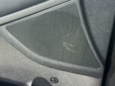 Used 2017 Kia Sorento FWD image 18