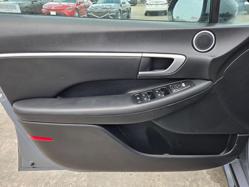Used 2025 Hyundai Sonata SEL FWD image 13