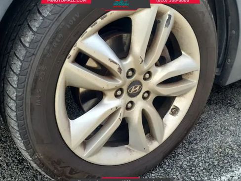 Used 2013 Hyundai Santa Fe Sport 2.0T w/ Technology Pkg image 8