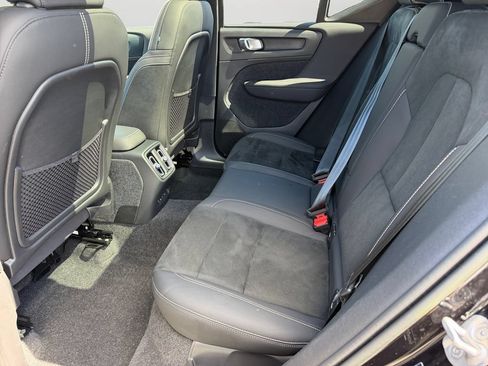 Certified 2023 Volvo XC40 Recharge Ultimate w/ Protection Package Premier AWD/4WD image 12