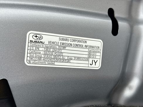Used 2025 Subaru Outback Premium AWD/4WD image 20