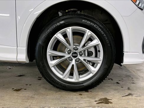 Used 2025 Audi Q3 2.0T Premium w/ Convenience Package image 12