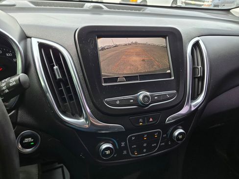 Used 2022 Chevrolet Equinox LT FWD image 9