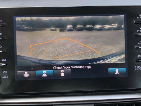 Certified 2018 Honda Accord EX image 17