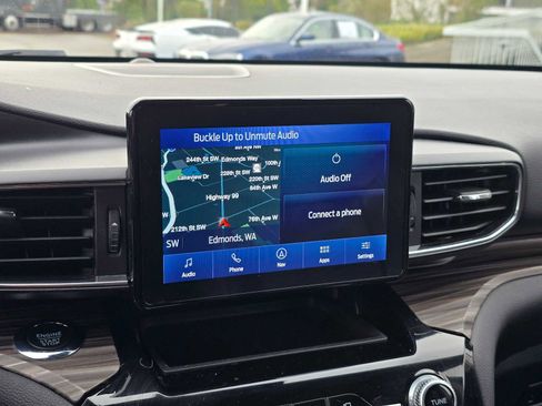 Used 2022 Ford Explorer Limited image 26